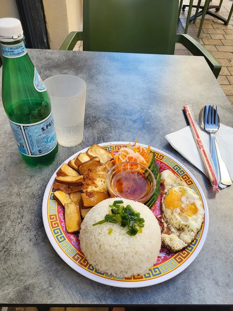 Com Tam Poulet Citronnelle Bœuf Citronnelle Satay Porc Citronnelle